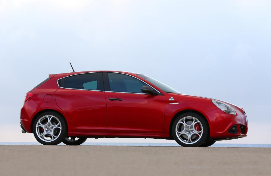  Alfa Romeo Giulietta Quadrifoglio Verde (940) 2014 года  (фото 4 из 40)